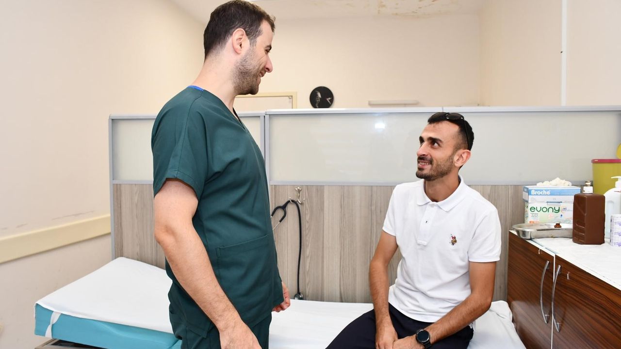 Alanya’da akciğeri söndü! Uyanık şekilde yapılan ameliyatla sağlığına kavuştu