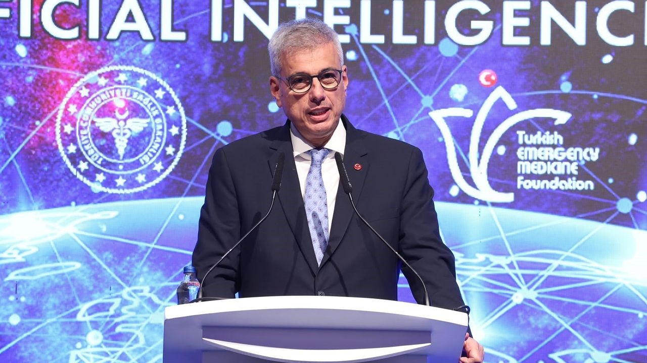 Bakan Memişoğlu: Türkiye hastane öncesi acil sağlıkta destan yazıyor