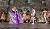 Festival "Kuğu Gölü" balesi ile başladı