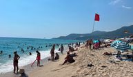 Turistler sahillere akın etti
