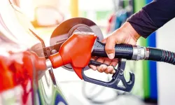 Akaryakıt fiyatları 3 ayın zirvesinde, MOTORİN FİYATI İSE DÜŞÜYOR