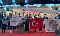 Geleceğin mühendisleri robot tasarladı