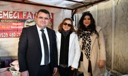 Başkan adayı Bekir Kıvrım geceleri evlerde gündüzleri sokakta