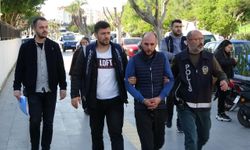 Katil mekanda para bahşiş bırakmış