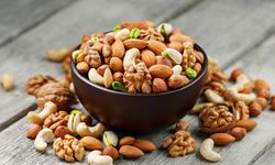 Cildiniz için kuruyemişli çözüm, yüksek proteinli bu besinler hastane yüzü göstermiyor