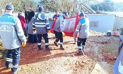 Büyükşehir sel bölgesindeki vatandaşların yanında