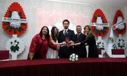 Sevgililer gününde aşka geldiler