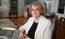 Tansu Çiller aslen nereli, kaç yaşında, hangi partiden, evli mi, ne iş yapıyor?