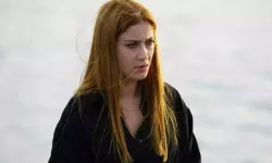 Hazal Kaya yeni imajıyla hayranlarının karşısına çıktı, sarı saçlarıyla bir başka biri oldu