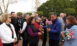 Başkan Adayı Kara’dan emekçi kadınlara sürpriz ziyaret