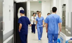 7-8 Nisan bugün hastaneler, özel-devlet hastanesi açık mı, kapalı mı Arefe günü sağlık ocakları, aile hekimi var mı, açık mı