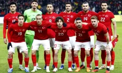Türkiye- Macaristan ilk 11’leri, Montella ilk 11 için kararını verdi