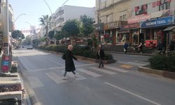 Yaya geçidinde 2 motosiklet çarpıştı