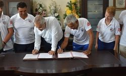 Antalya’da o öğrenciler için imzalar atıldı