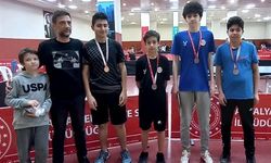 Antalyasporlu raketler madalyaları topladı