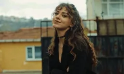 Yaban Çiçekleri Ela'sı Gerçek Adı Ne, Aslen Nereli, Sevgilisi Kim, Kimdir ve Hayatı