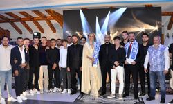 Gazipaşalı futbolculara şampiyonluk kutlaması