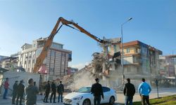 Antalya'daki yıkımı film gibi izlediler
