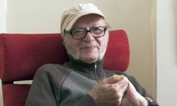Şener Şen cenazede sinirlerine hakim olmadı, Usta isme sanat camiasından destek geldi