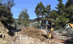 Antalya’nın o ilçesindeki bozuk yollar sil baştan yenileniyor