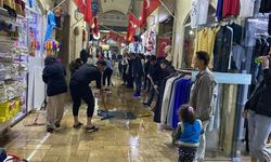 Antalya sele teslim oldu. Alt geçitler doldu, dükkanları su bastı