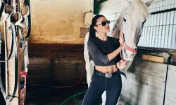 Hande Erçel at üstünde poz verdi, görenler maşallah dedi, ata bindiği o anlar ortalığı salladı
