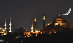 2022 Ramazan Bayramı arefe günü ne zaman, hangi güne denk geliyor, ayın kaçı Arefe günü?
