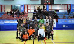 Mavi Kelebekler zirvenin tek sahibi