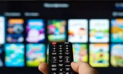 TV YAYIN AKIŞI 17 Nisan 2024 LİSTESİ Bugün tv'de hangi diziler var Kanal D, Show TV, Fox TV, ATV, TRT1, TV8, Star TV yayın akışı ve tv rehberi