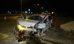 Araç çarptığı otomobili 50 metre sürükledi: 6 yaralı