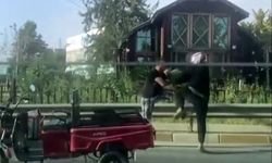 Antalya’da ilginç kavga… Araçlarını durdurup tekme tokat kavga ettiler