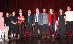 Konserde Orhan Gencebay sürprizi