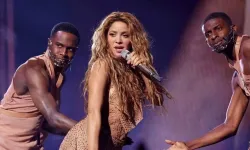 Shakira'ya 16 yaş küçük sevgili, klibindeki oyuncuyla yeni aşka yelken açtı