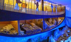 Uluburun Batığı’nda Kaş’ın turkuaz sularına teslim olan Nefertiti’nin mührü