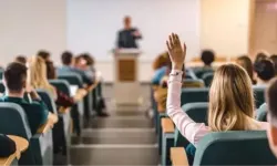 8 Nisan Pazartesi (bugün) üniversite var mı yok mu, YÖK resmi üniversitelere tatil mi?