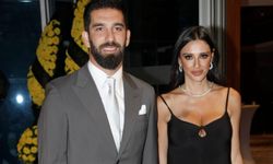 Arda Turan’ın eşi Aslıhan’dan bayram gezmesi, Lüks aracının değerini duyanlar şoke oldu, servet değerinde…