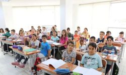 Antalya Büyükşehir Belediyesi’nden öğrencilere yaz kursu