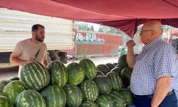 Kelek karpuz iade isteğine pazarcı bıçakla cevap verdi