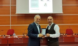 Üniversiteli gençler gelecekleri için ilk adımı attı.. İş dünyasının duayenleriyle buluştu