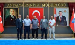 Almanya’dan Antalya’ya destek.. Gurbetçilerden tekerlekli sandalye hediyesi