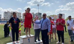 Silifke’de özel çocuklar atletizm yarışmasında mücadele etti… Dereceye girenlere madalya verildi