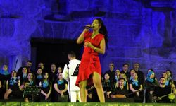 Aspendos'ta dev konser… Aspendos'ta unutulmaz gece