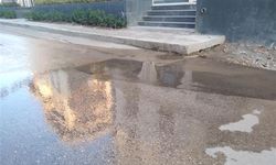 Susuzluk çekilen Antalya Korkuteli'nde boşa akan su vatandaşı çileden çıkarıyor...