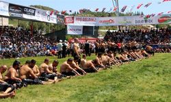 2024 Kırkpınar’da ilk tur tamamlandı… Olaylı güreşte bakın hangi favori başpehlivan kaybetti? Hangi başpehlivanlar tur atladı, hangi pehlivanlar Kırkpınar’a veda etti?