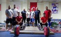 Milli halterci Paris Olimpiyatları'na Isparta'da hazırlanıyor