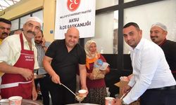 MHP’den Aksu’yu aşureye doyurdu