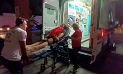 Evinin kapısı önünde sokak köpeğinin saldırısına uğradı, baldırından ısırıldı