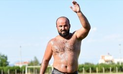 Antalyalı başpehlivandan bir ilk