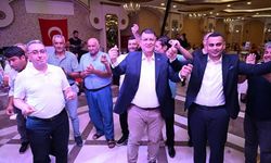 Üstün ailesinin mutlu günü