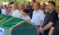 Antalya'da düğünde öldürülen meclis üyesi gözyaşları içinde toprağa verildi